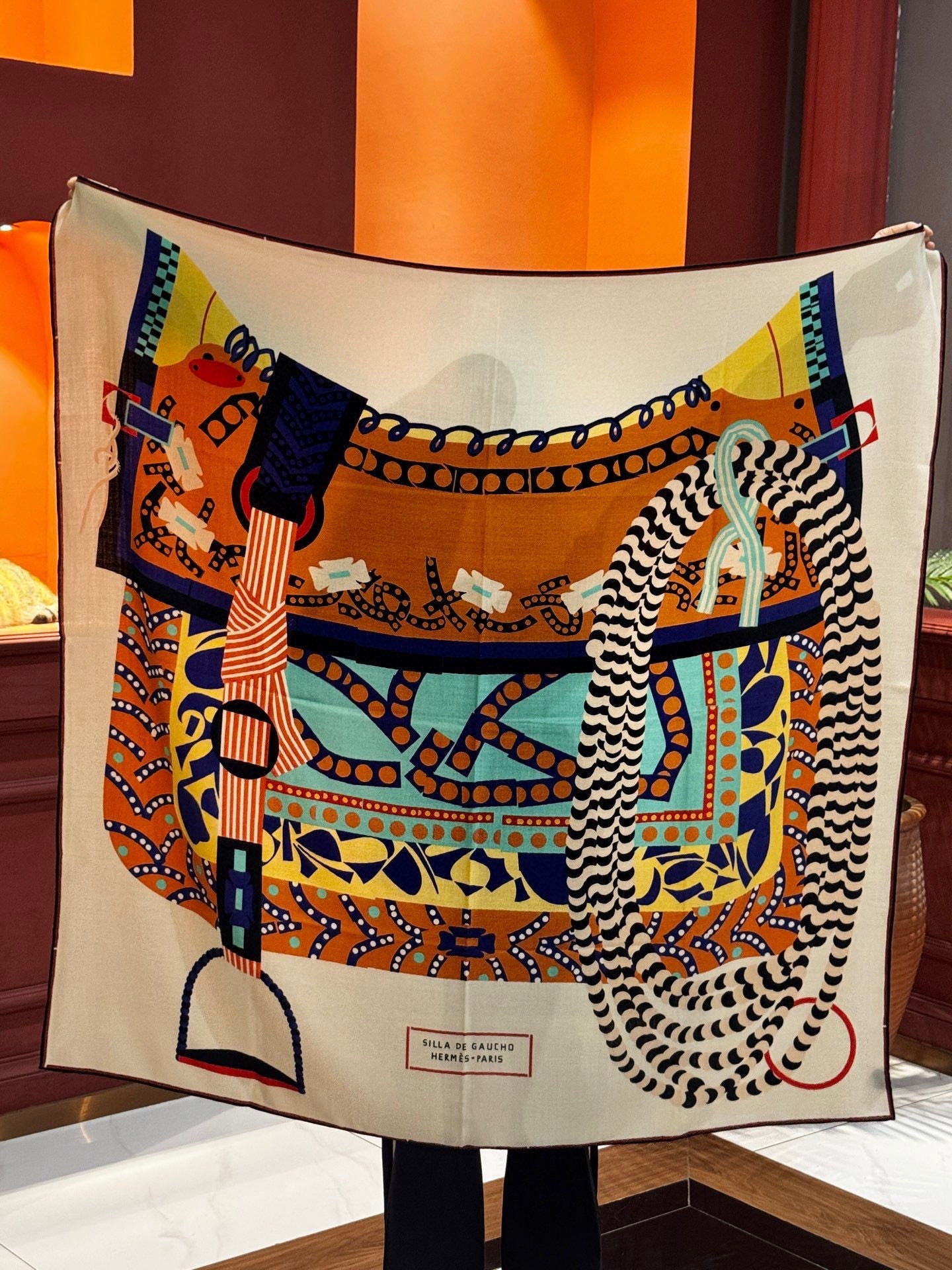 HM Dressage Tressage 140 CM White Blue Colorful Cashmere And Silk 293230