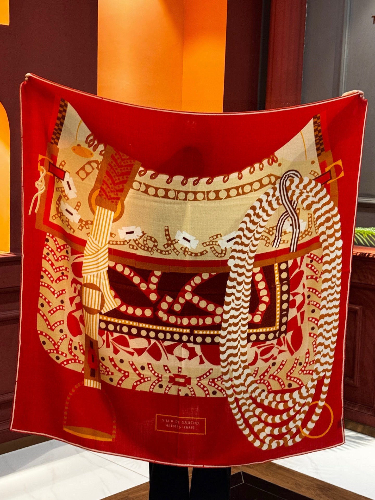 HM Dressage Tressage 140 CM Red Beige Colorful Cashmere And Silk 293232