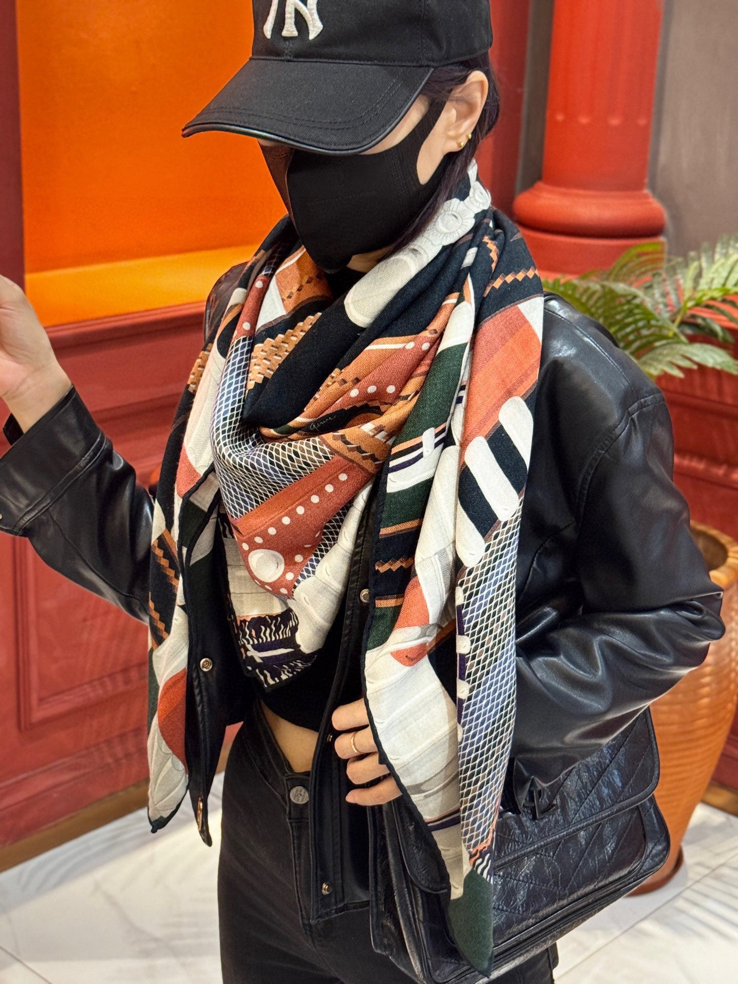 HM Dressage Tressage 140 CM Black Orange Colorful Cashmere And Silk 293243