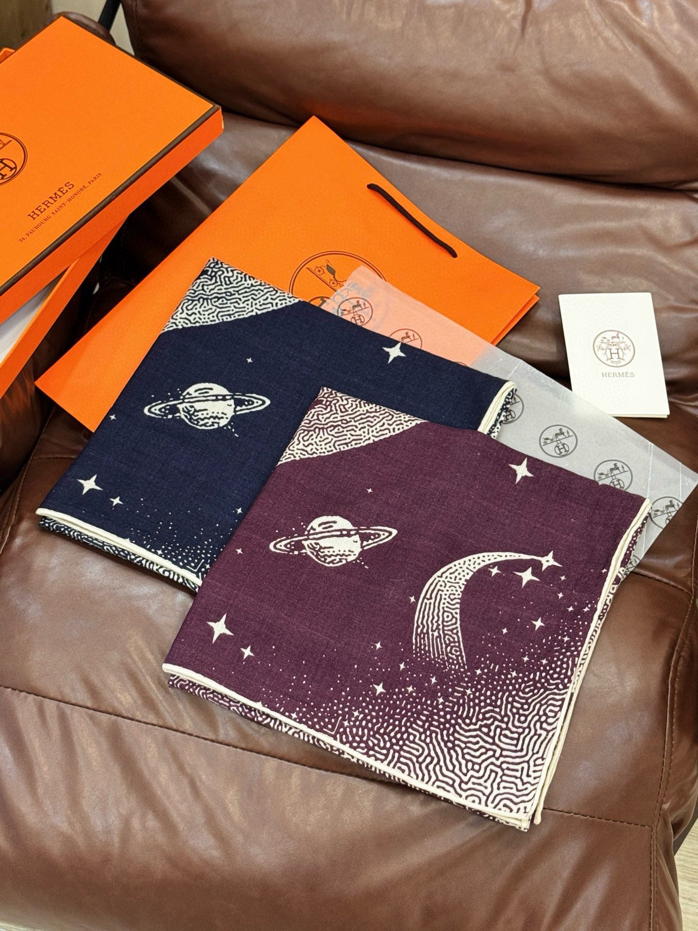 HM Clair de Lune 140 CM Purple Cashmere and Silk 293249