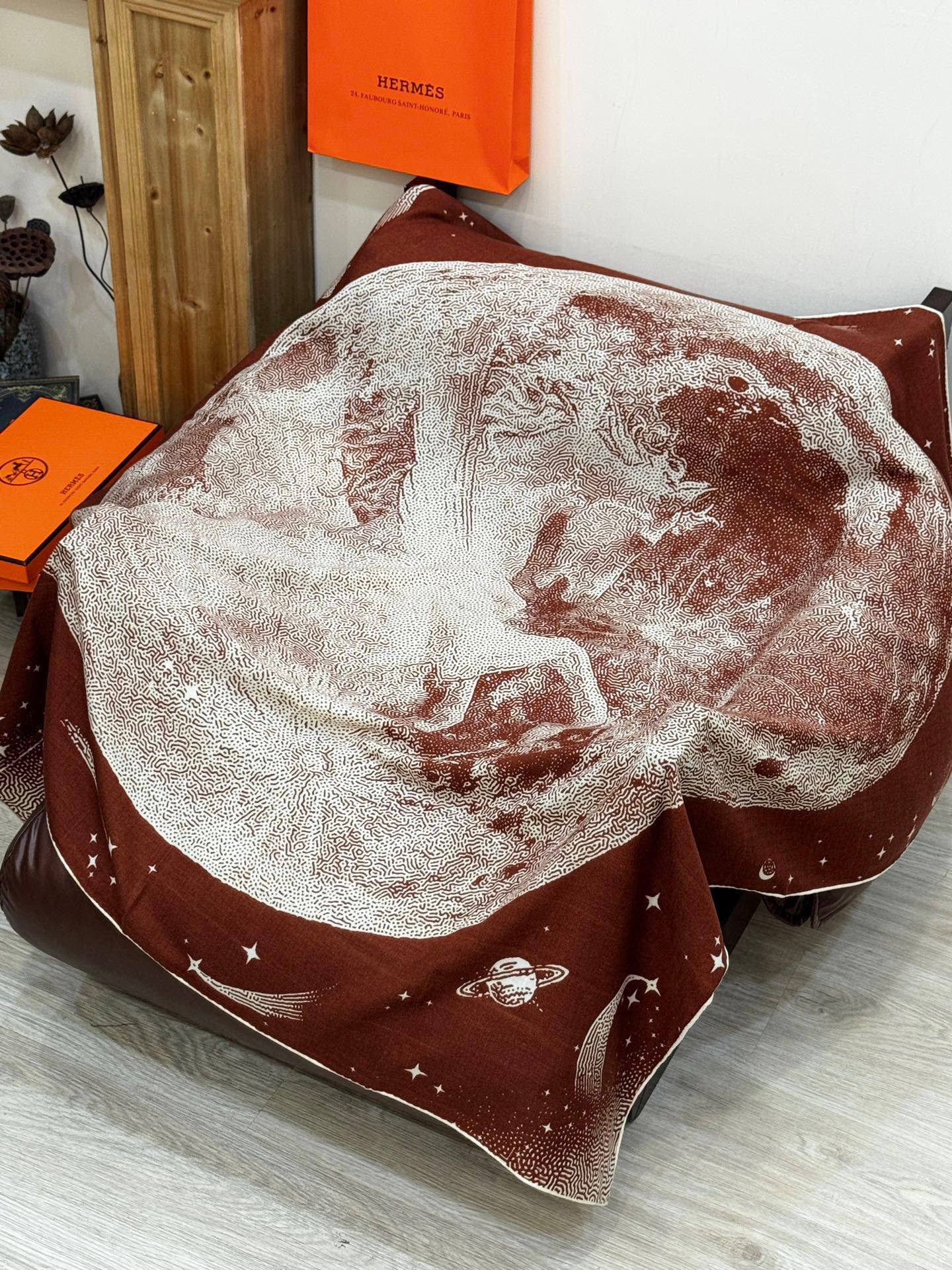 HM Clair de Lune 140 CM Brown Cashmere and Silk 293250