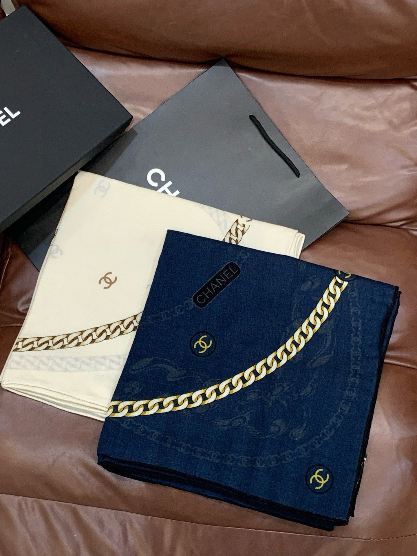 CC 25 Scarf 140cm White Cashmere 293264