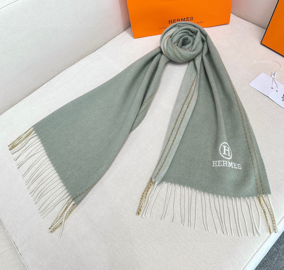 HM Scarf 190 CM Greenish Gray Wool 969439
