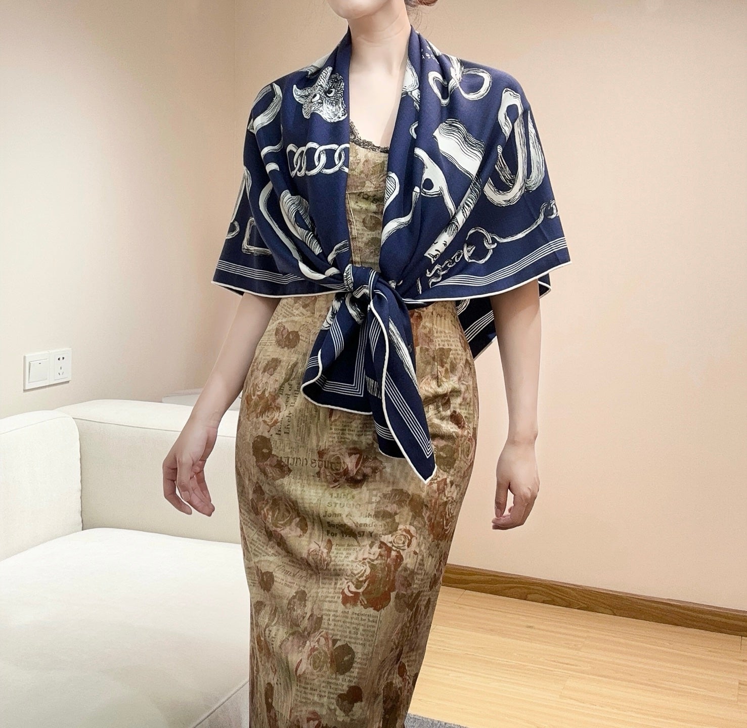 HM  Creative Origins Scarf 135CM Blue Cashmere Silk 969423