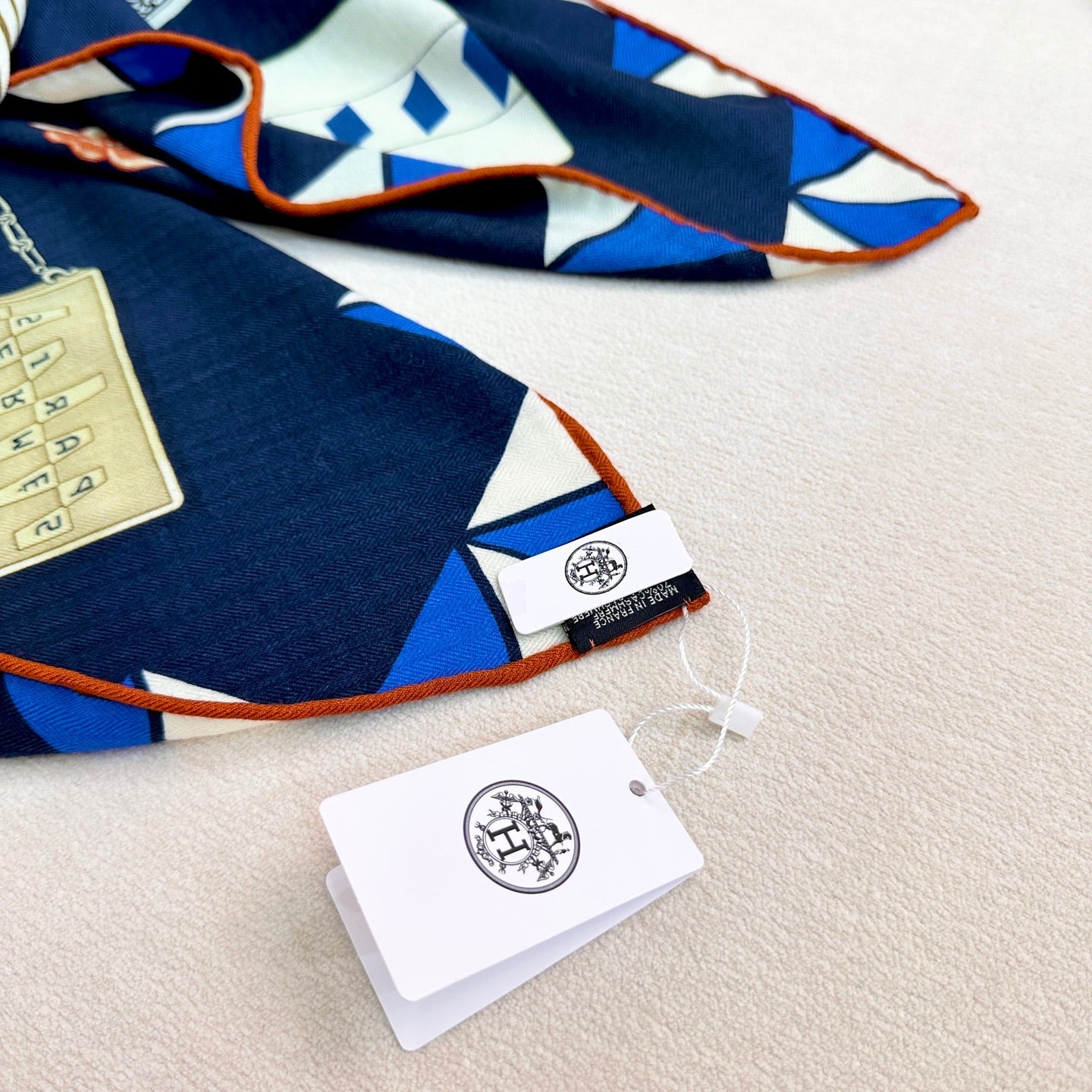 HM 25s Glove Time Scarf 135cm Blue Wool Mulberry Silk 971106