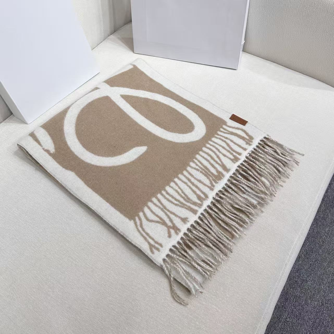 Loewe Scarf 180CM Beige White Cashmere 962789