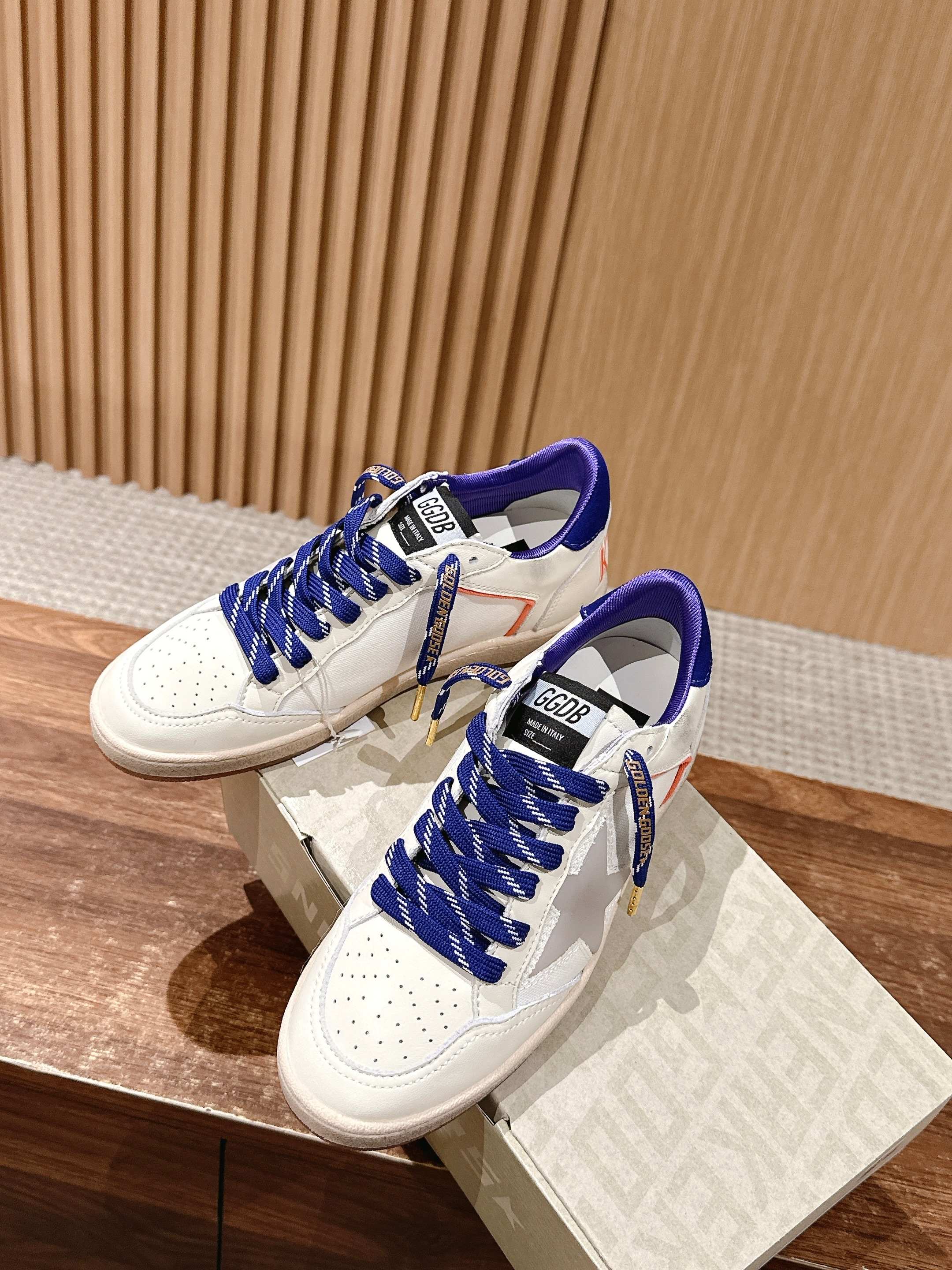 Golden Goose 2025 Sneaker White Blue Cowhide 428306