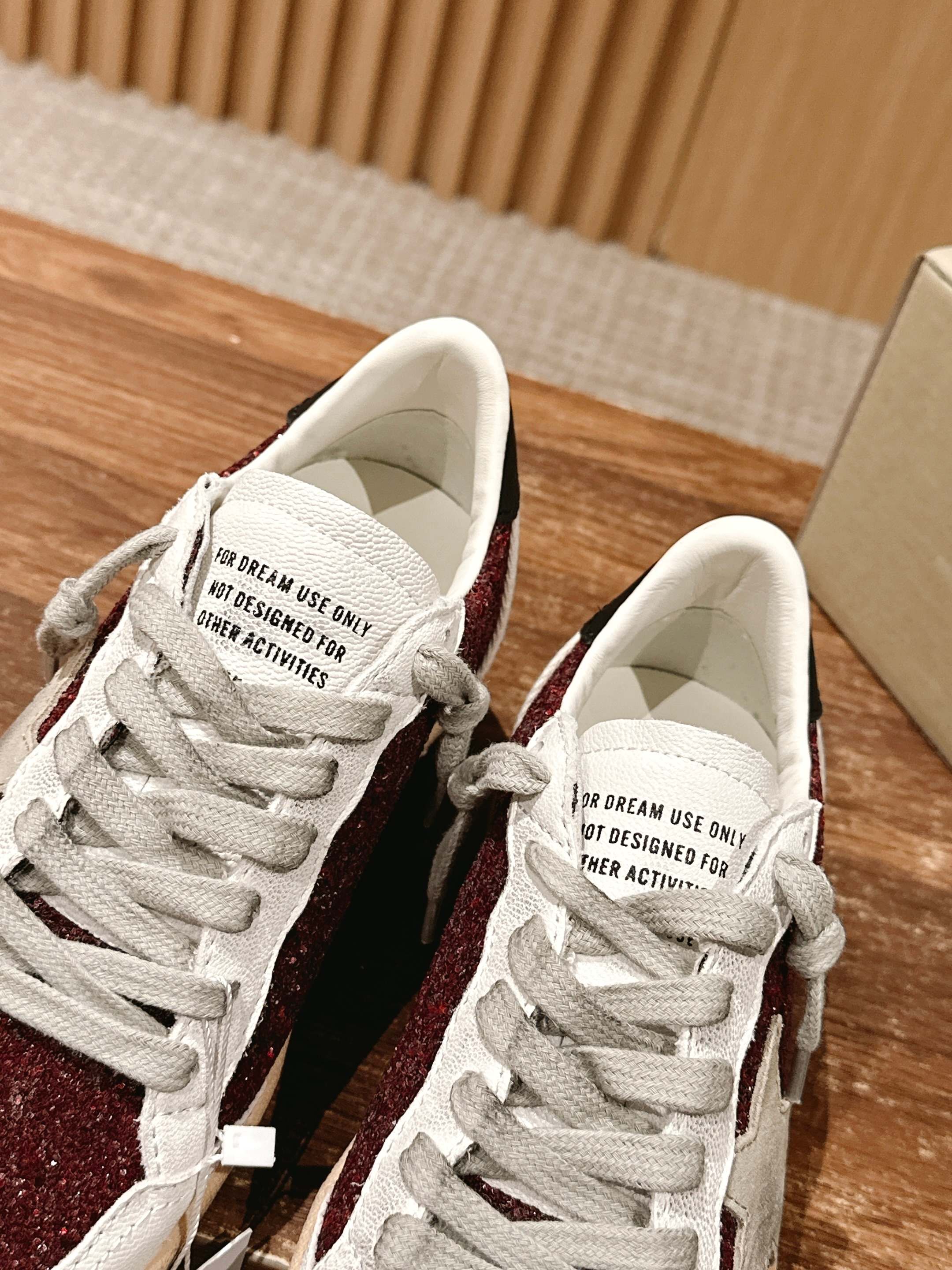 Golden Goose 2025 Sneaker White Red Cowhide 428308