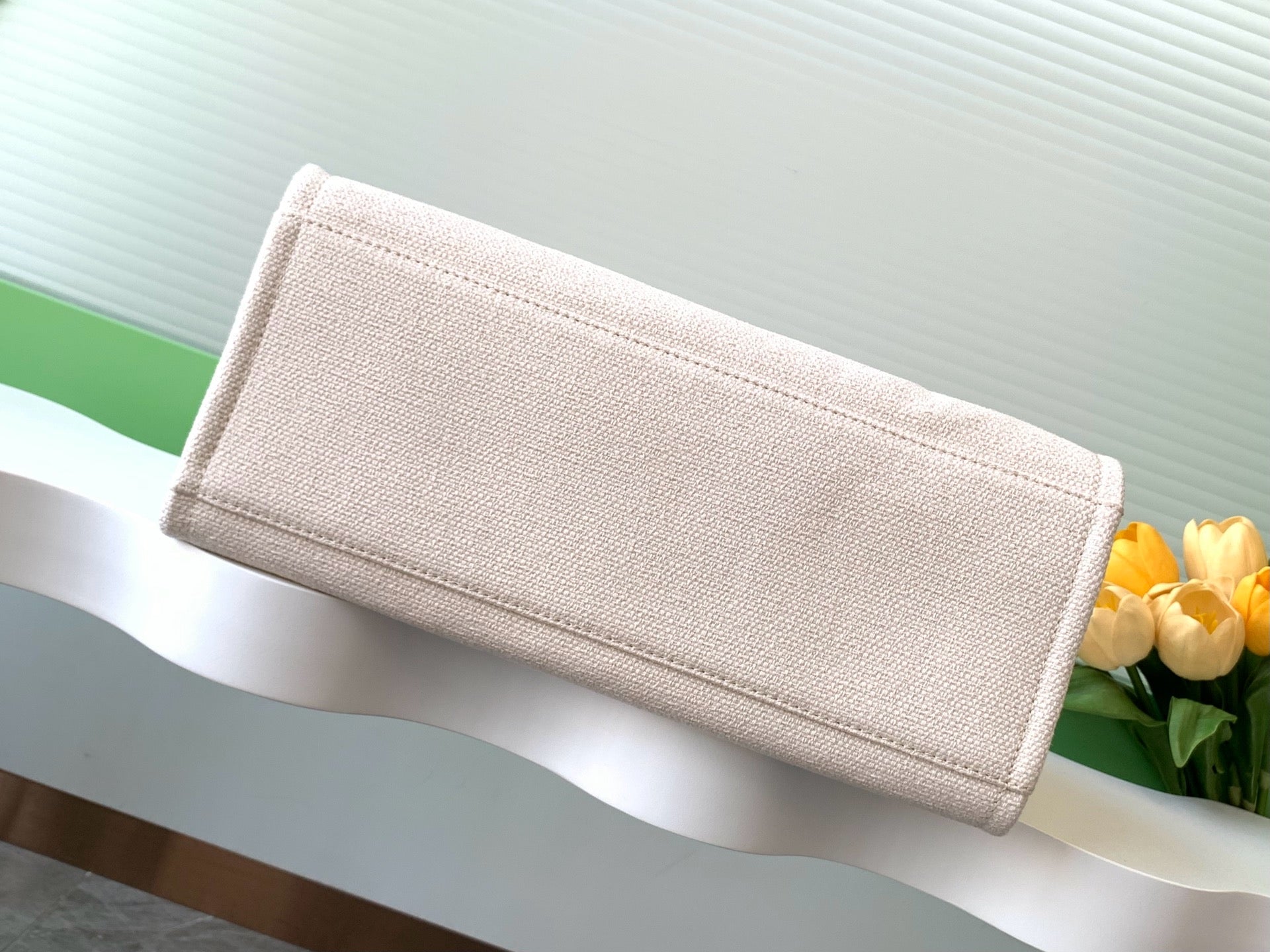 CC 25C ToTe  Bag Beige Light Tan Canvas Fabric 238508