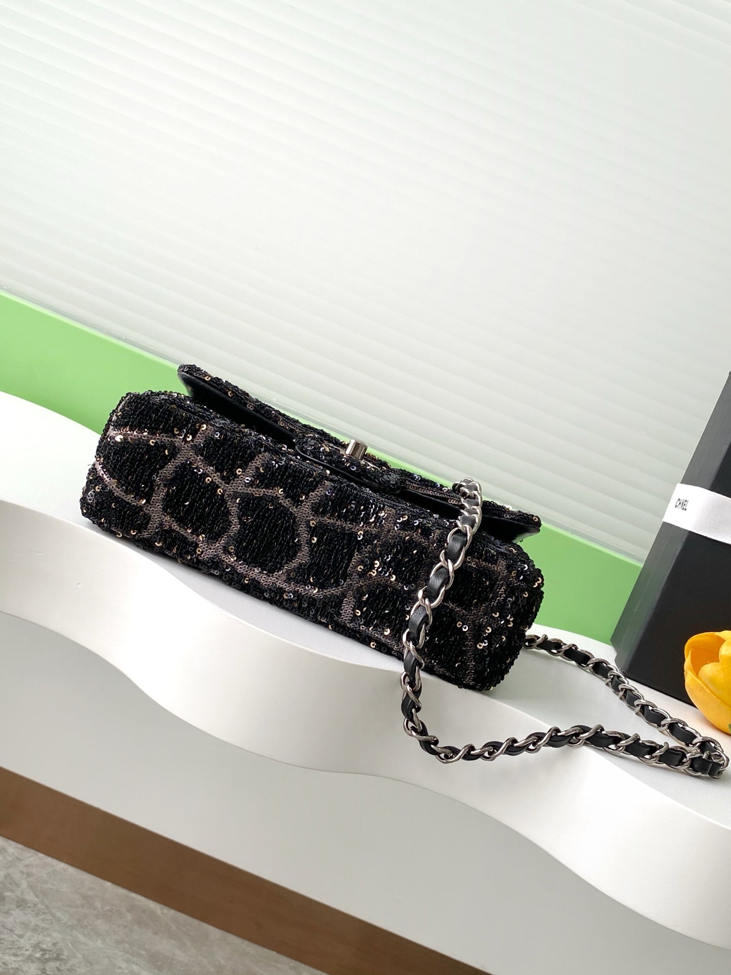 cc 25S Flap Bag 21cm Black Silver Sequin Calfskin