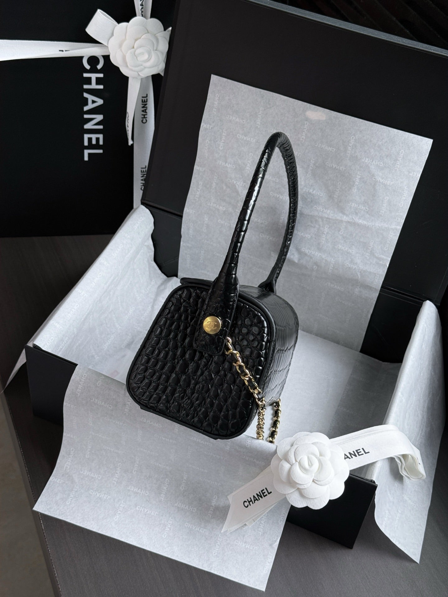 Chanel 2026 Crocodile Embossed Bowling Bag 23cm Calfskin