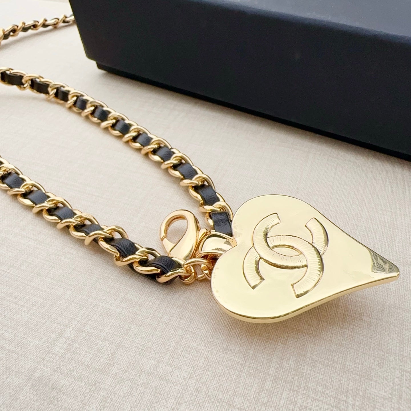 Chanel 2026 Heart Charm Chain Belt 201304