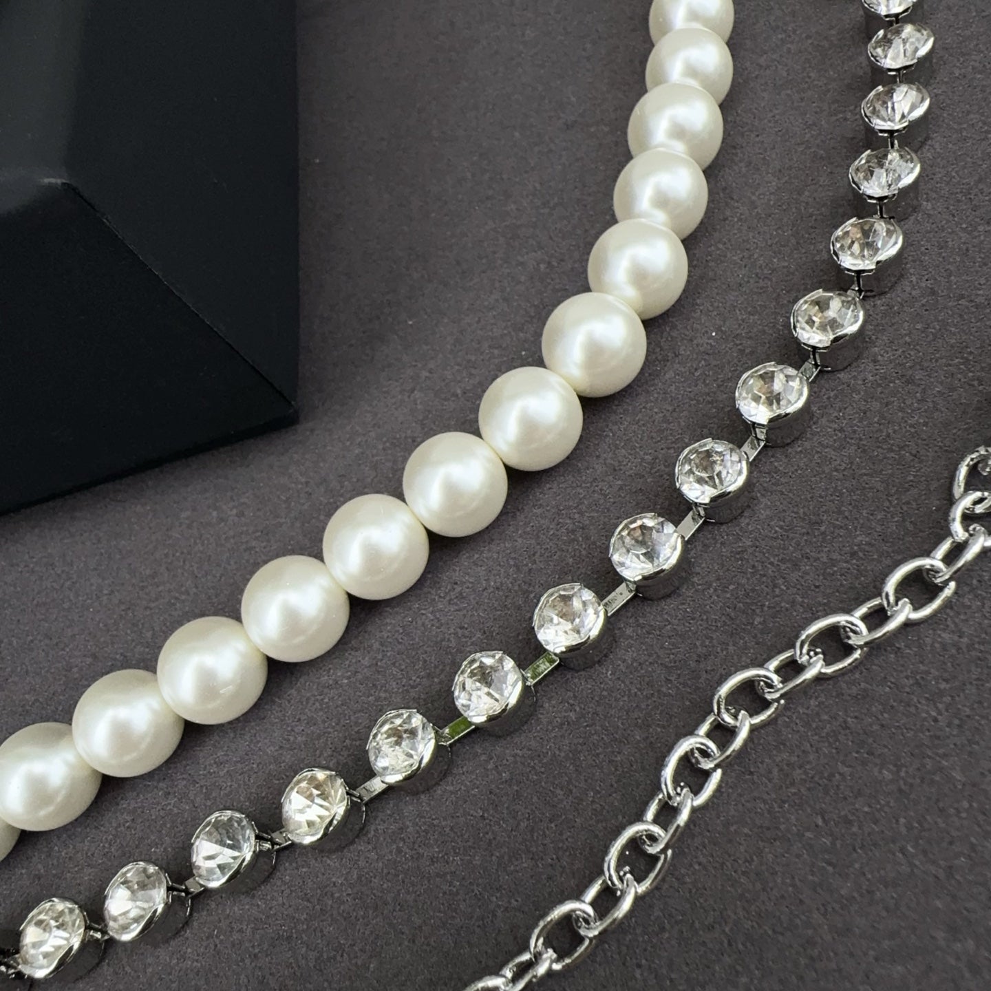 Chanel 2026 Pearl CC Bow Rhinestone Waist Chain Belt 202586