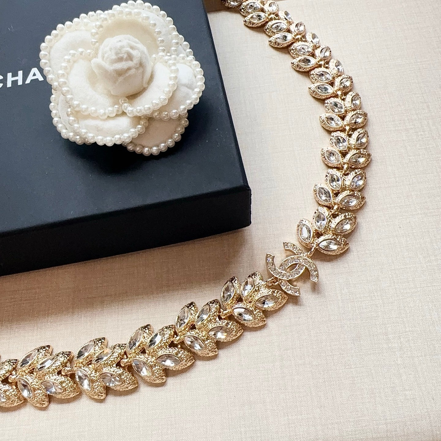 Chanel 2026 Crystal Leaf Chain Belt 209919