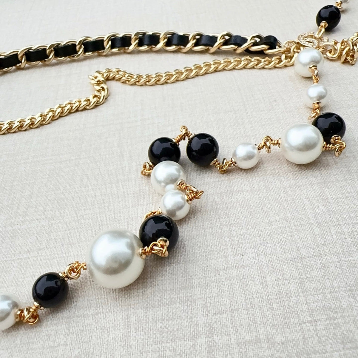 Chanel 2026 Multi-Layer Pearl Charm Belt 210473