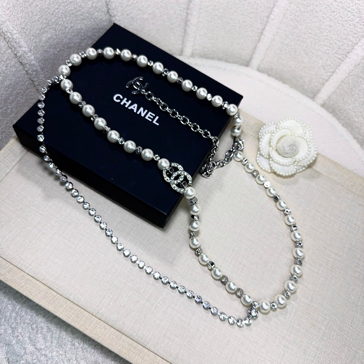 Chanel 2026 Pearl Rhinestone Chain Belt
