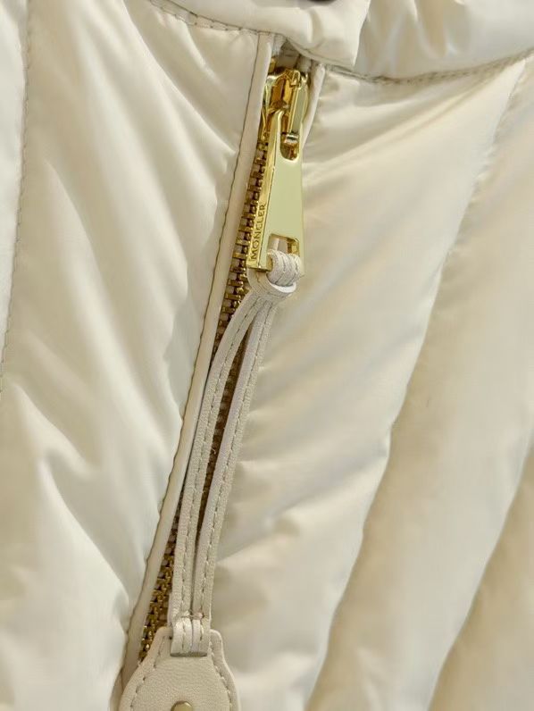Moncler 2026 Long-Sleeved Knitwear Creamy White Down Polyester