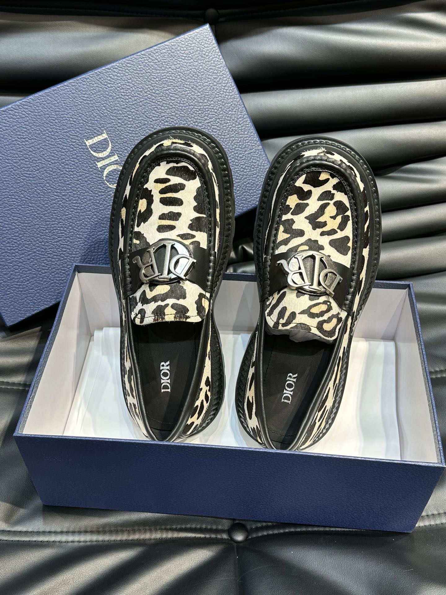 CD EXPLORER ICON LOAFER BLACK AND YELLOW FUR