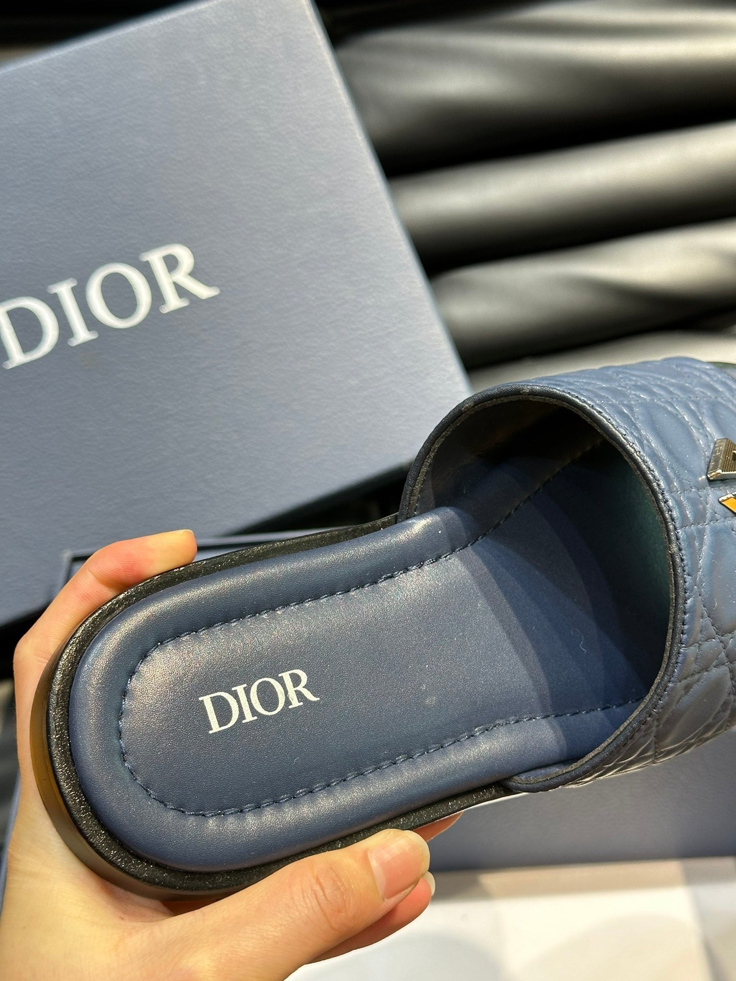 CD ALIAS SUMMER SLIPPER NAVY EMBOSSED CALFSKIN