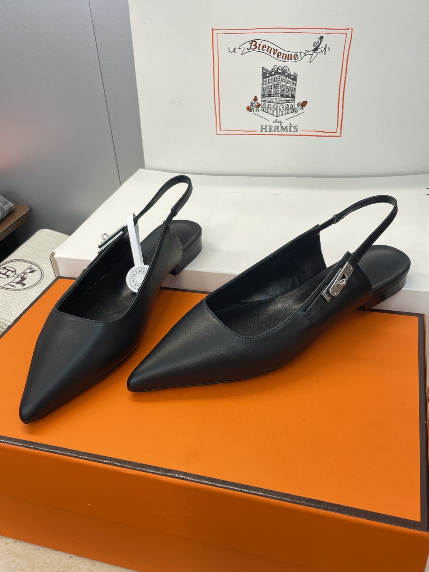 HM 26ss Slingback Flat Black Calfskin 607276