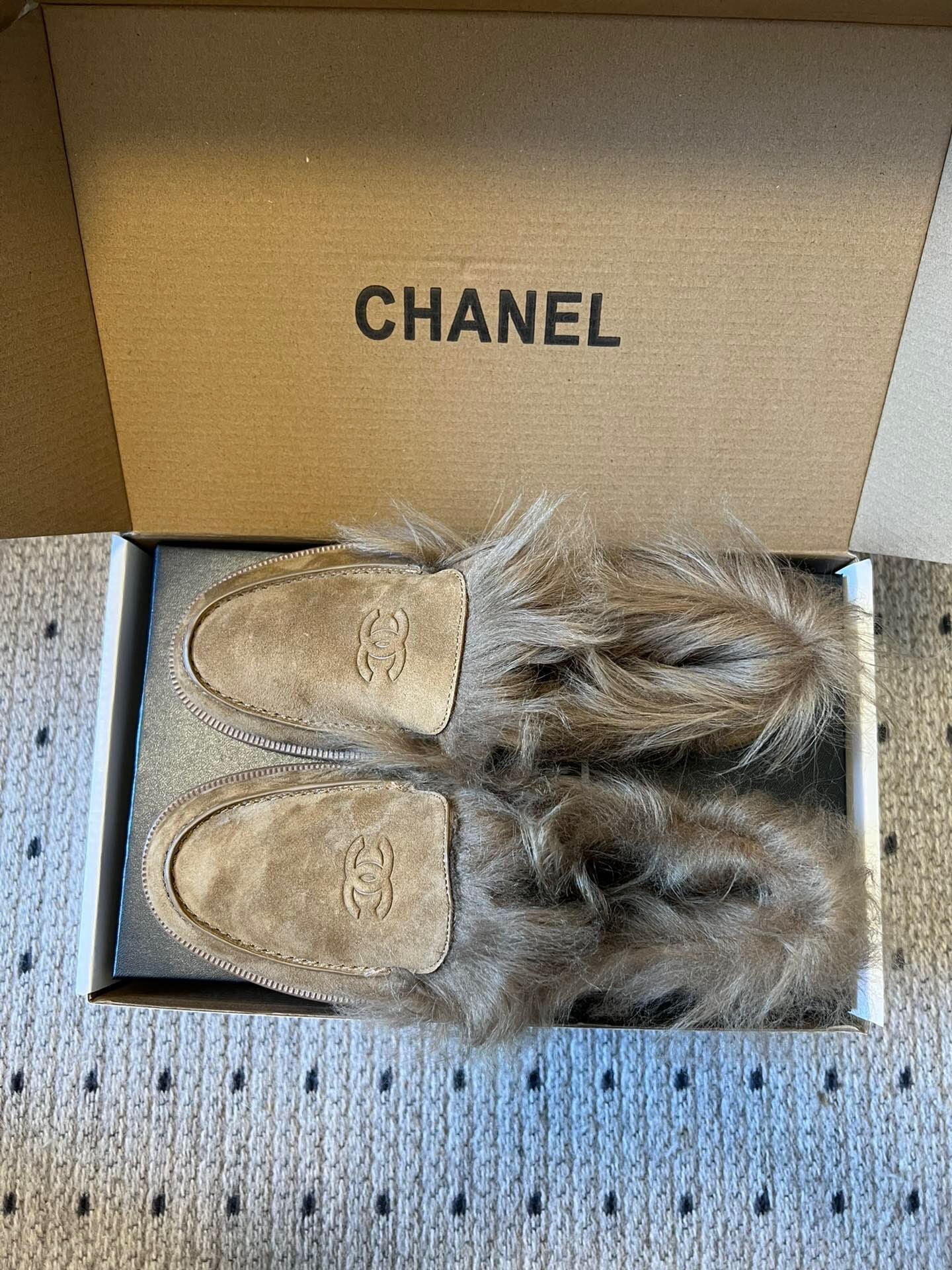 CC 26 Furry Loafer Brown Suede Kidskin and Shearling Lambskin 592925