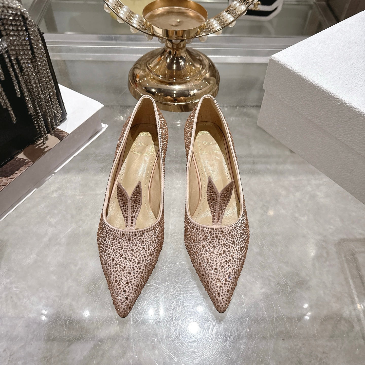 CD 26 Pump 35mm Beige Full Diamond Sheepskin 592201