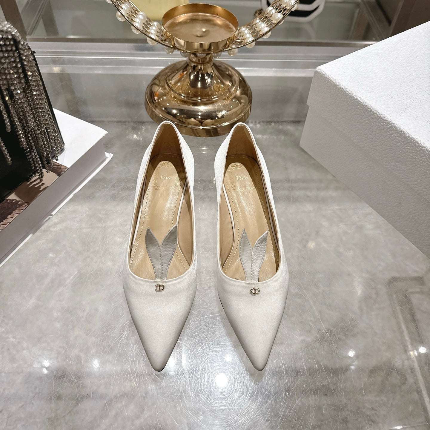 CD 26 Pump 35mm Ivory Silk Satin 592203