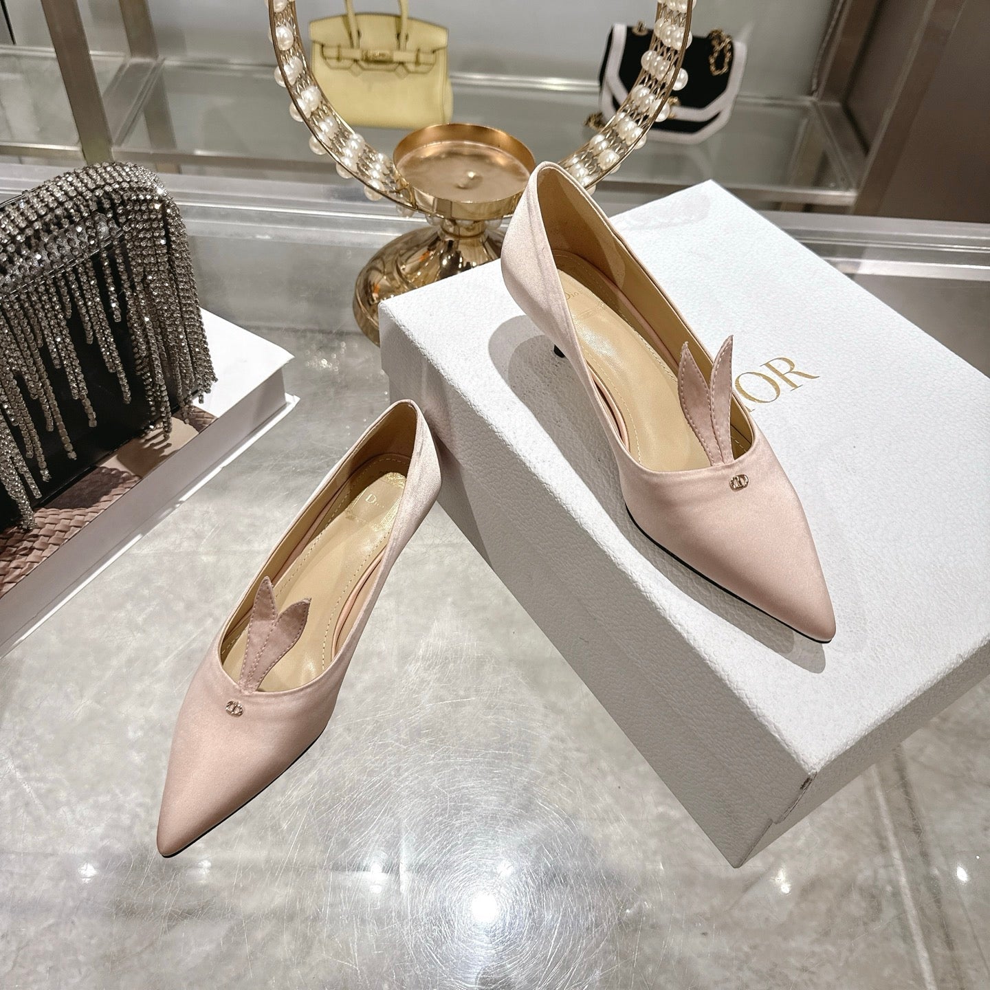 CD 26 Pump 35mm Light Pink Silk Satin 592206