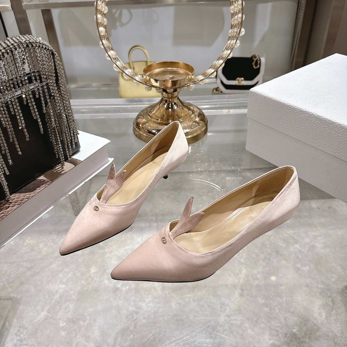 CD 26 Pump 35mm Light Pink Silk Satin 592206