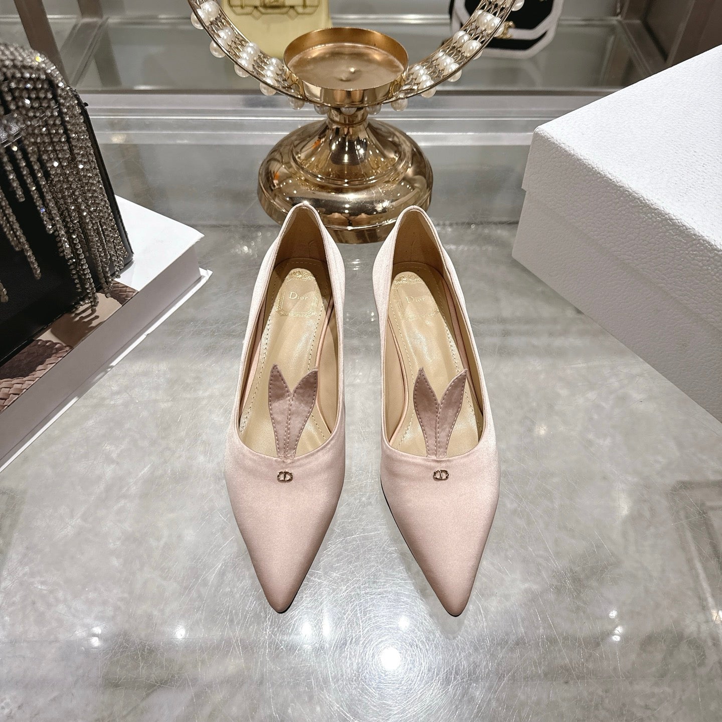 CD 26 Pump 35mm Light Pink Silk Satin 592206