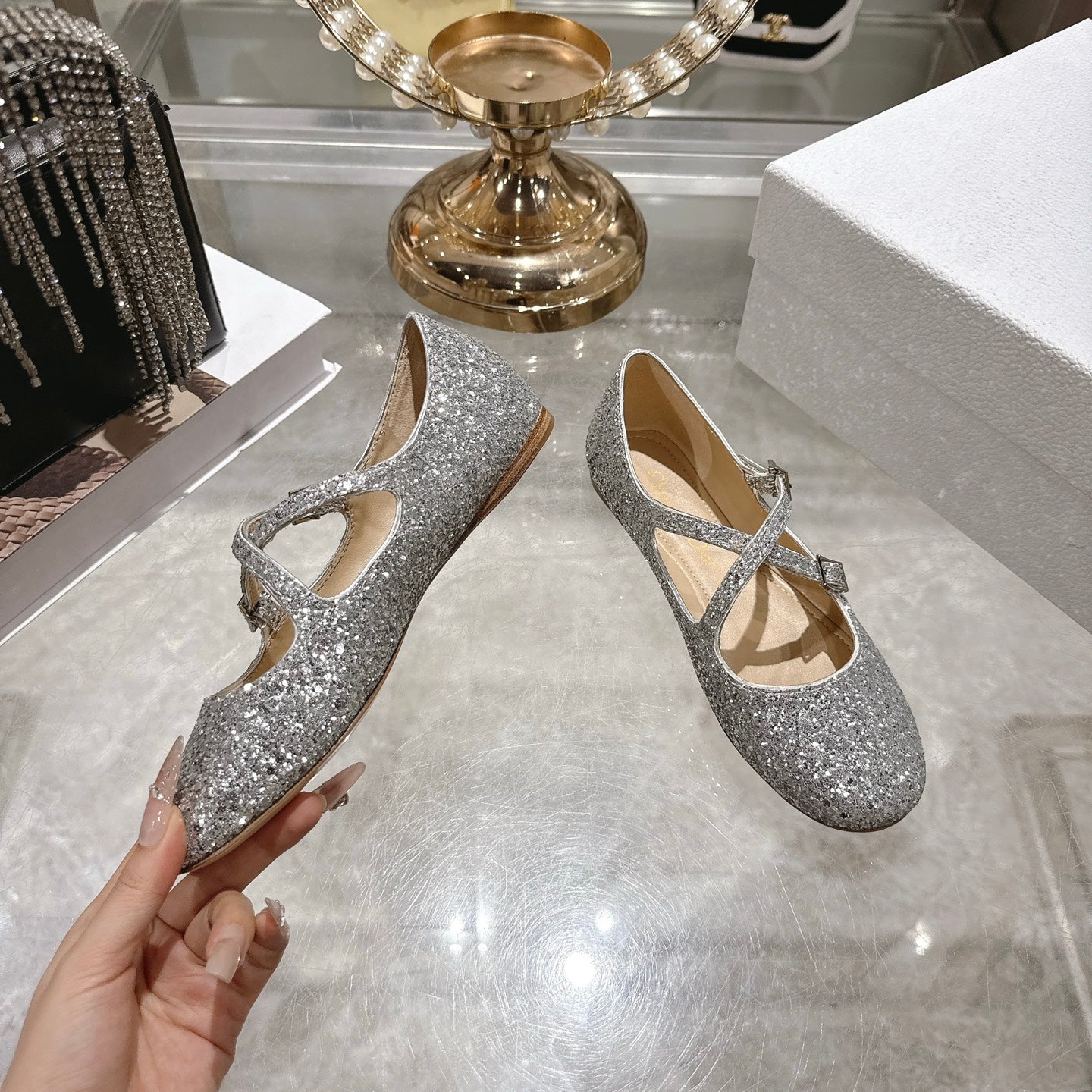 CD 26 Ballet Flats Gray Leather With Sequins 592216