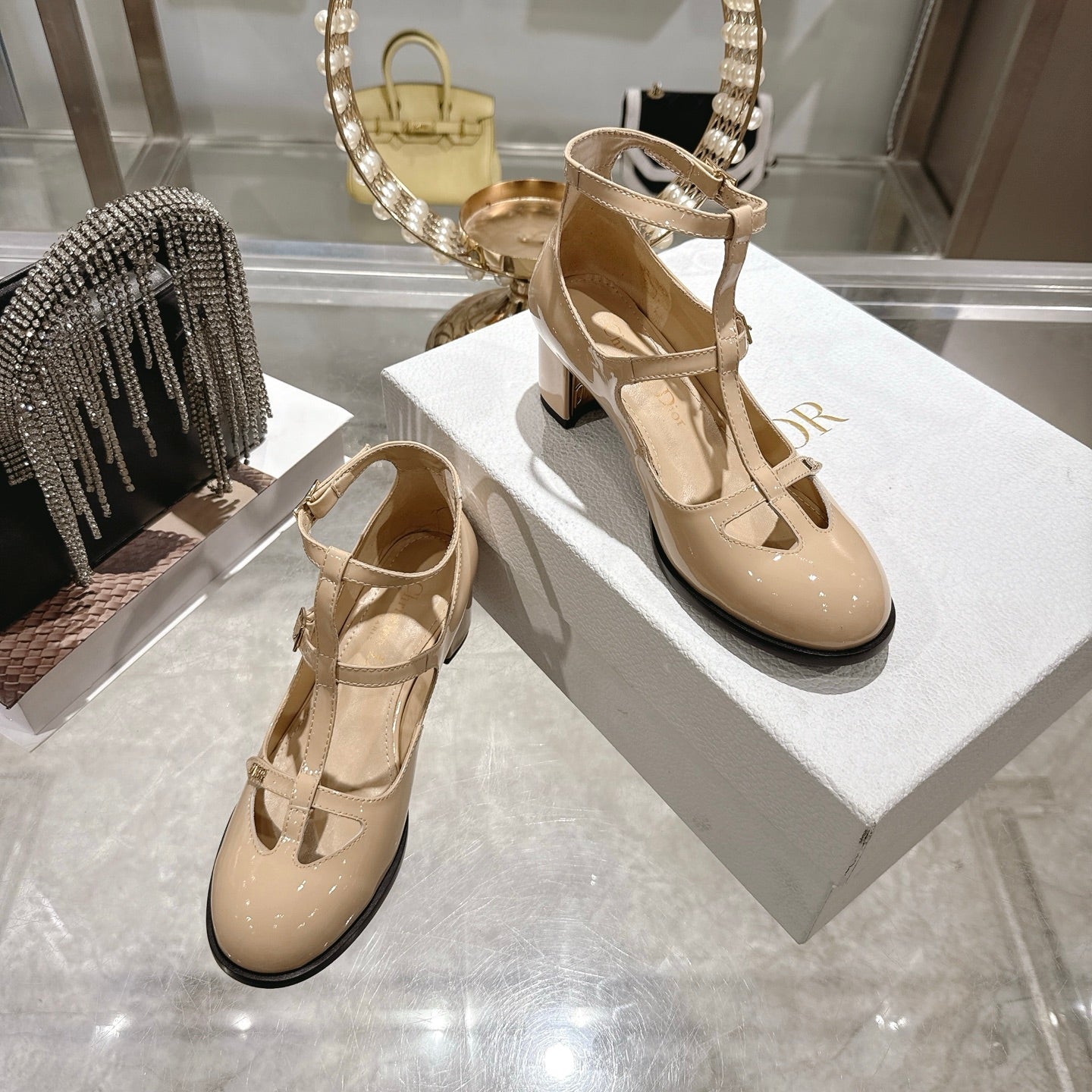 CD 26 Heel Mary Jane 40 Beige Patent Leather 592221