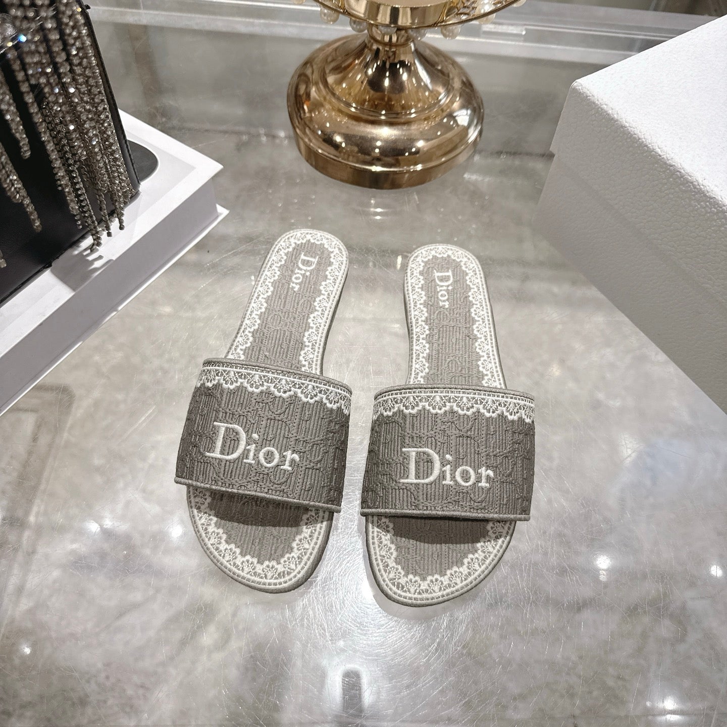 CC 26 Embroidered Sandals Gray White Canvas 592243