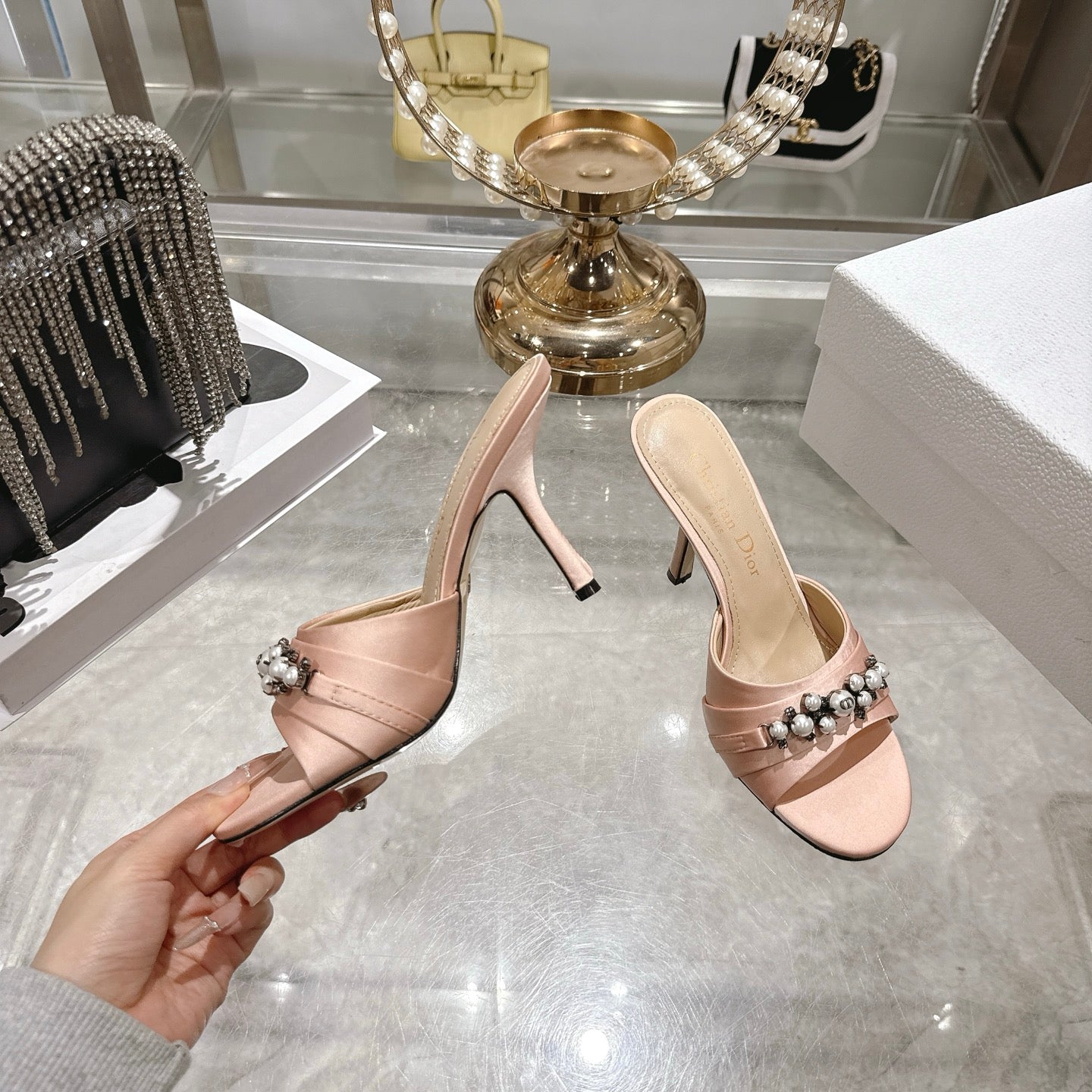 CC 26 High-Heeled Mules 85mm Pearl Light Pink Leather 592248