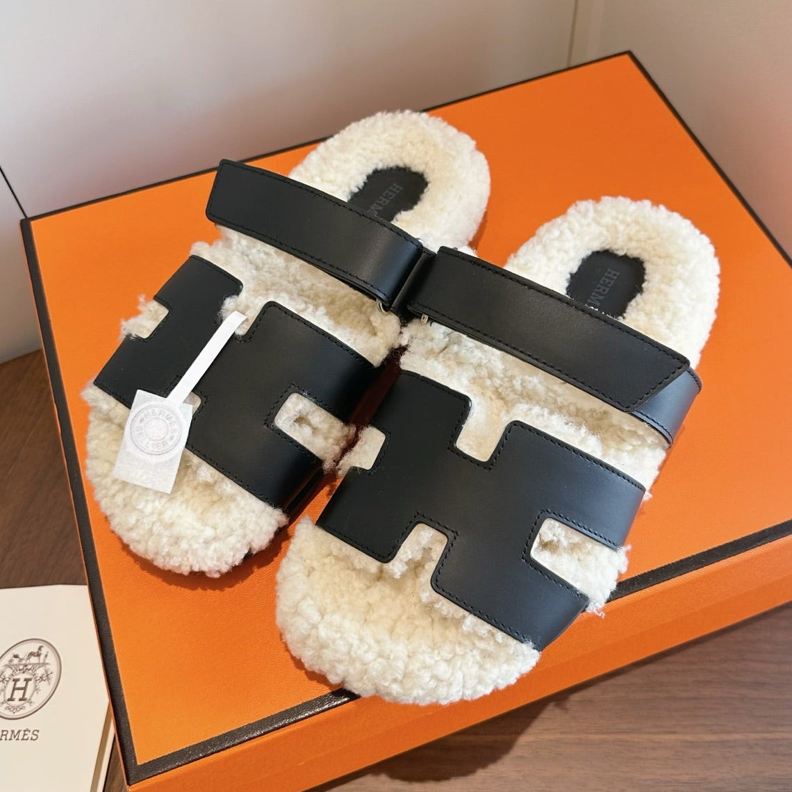 Hermes 2026 Chypre Sandal Calfskin Wool 976852