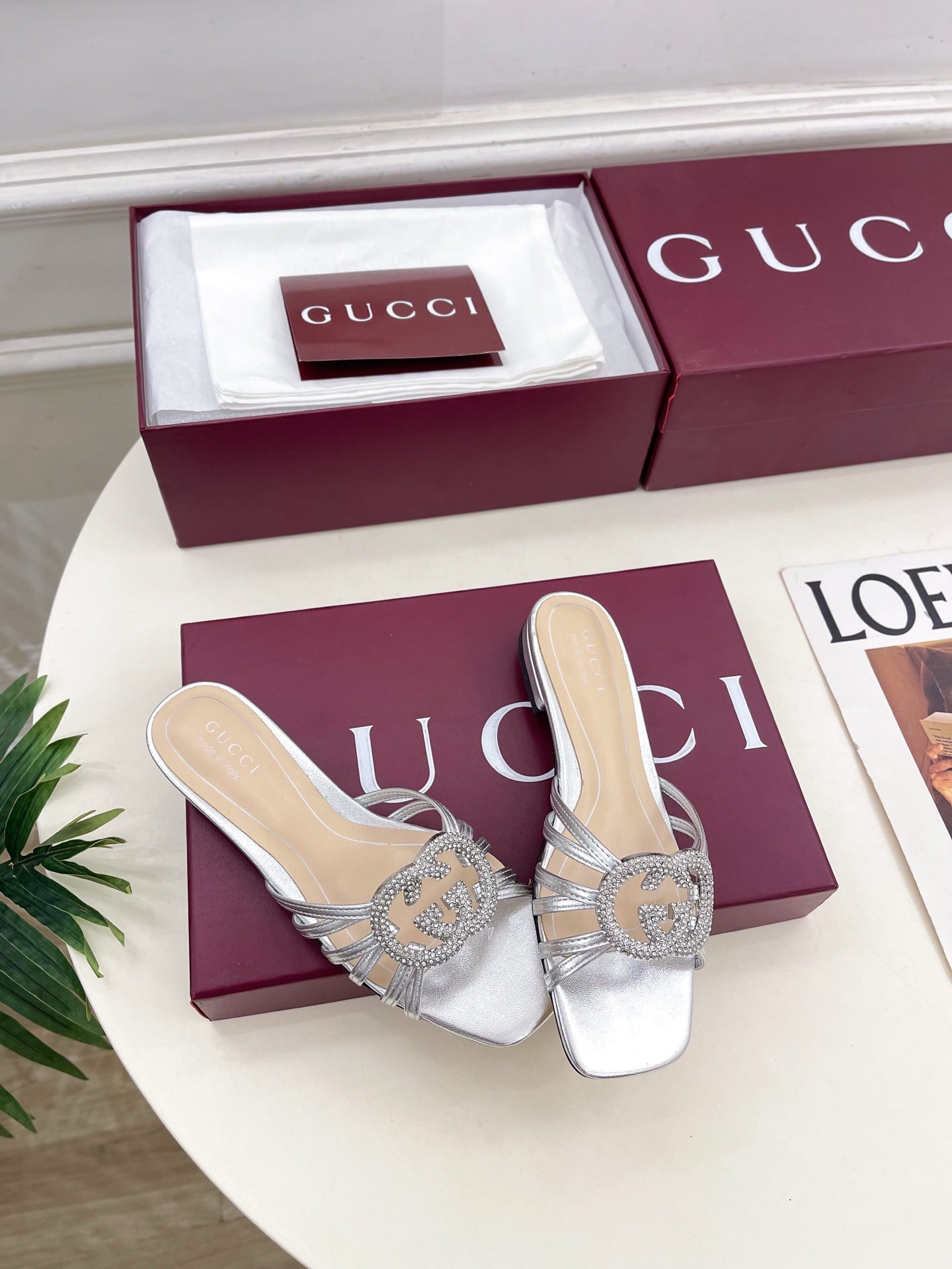 GG 26 Flat Sandals Sliver Metallic Leather 587091