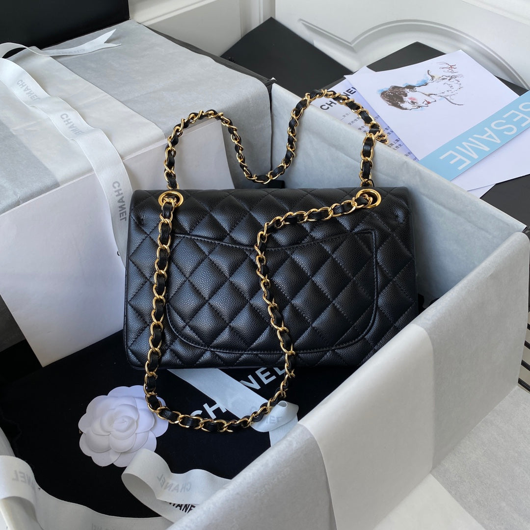 Medium Classic Flap Bag 23cm Black Caviar Gold Hardware