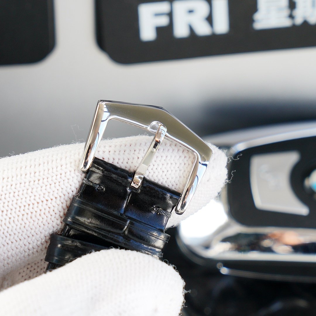 PATEK CALATRAVA MOONPHASE WHITE GOLD CASE